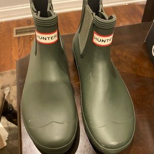 Green Hunter boots size 9.